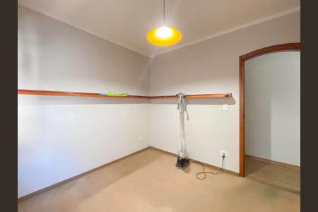 Casa à venda com 207m², 4 quartos e 2 vagas Casa à venda com 207m², 4 quartos e 2 vagasQuarto 1