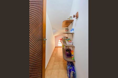 Casa à venda com 207m², 4 quartos e 2 vagas Casa à venda com 207m², 4 quartos e 2 vagasDespensa