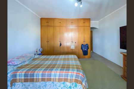 Casa à venda com 207m², 4 quartos e 2 vagas Casa à venda com 207m², 4 quartos e 2 vagasSuíte 2