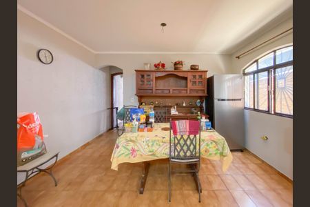 Casa à venda com 207m², 4 quartos e 2 vagas Casa à venda com 207m², 4 quartos e 2 vagasCopa