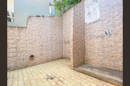 Casa à venda com 207m², 4 quartos e 2 vagas Casa à venda com 207m², 4 quartos e 2 vagasÁrea Externa