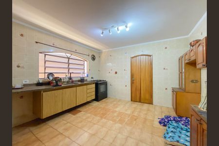 Casa à venda com 207m², 4 quartos e 2 vagas Casa à venda com 207m², 4 quartos e 2 vagasCozinha