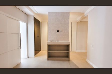 Casa de condomínio à venda com 374m², 4 quartos e 4 vagasSuíte Master