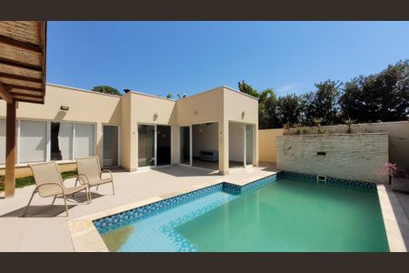 Casa de condomínio à venda com 374m², 4 quartos e 4 vagasPiscina