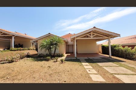 Casa de condomínio à venda com 374m², 4 quartos e 4 vagasFachada