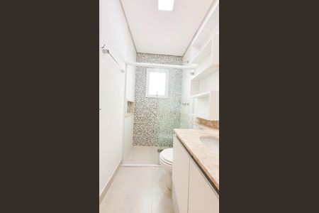 Casa de condomínio à venda com 374m², 4 quartos e 4 vagasBanheiro Social