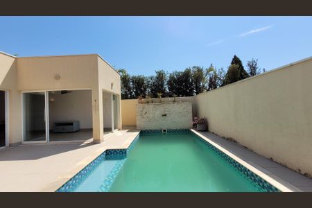 Casa de condomínio à venda com 374m², 4 quartos e 4 vagasPiscina