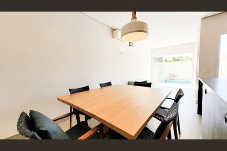 Casa de condomínio à venda com 374m², 4 quartos e 4 vagasÁrea gourmet