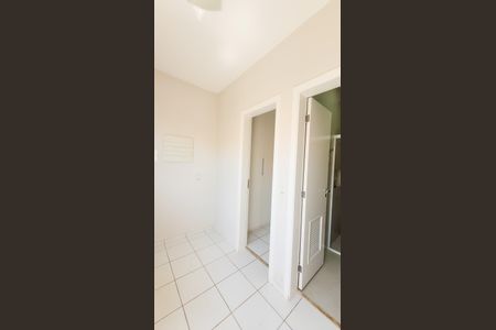 Casa de condomínio à venda com 374m², 4 quartos e 4 vagasÁrea de Serviço