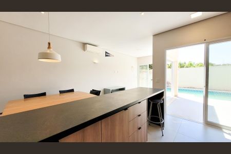 Casa de condomínio à venda com 374m², 4 quartos e 4 vagasÁrea gourmet