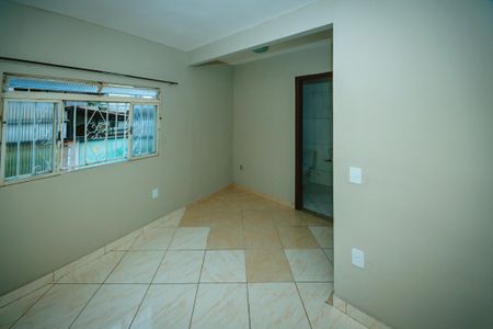 Casa para alugar com 2 quartos, 60m² em Céu Azul, Belo Horizonte