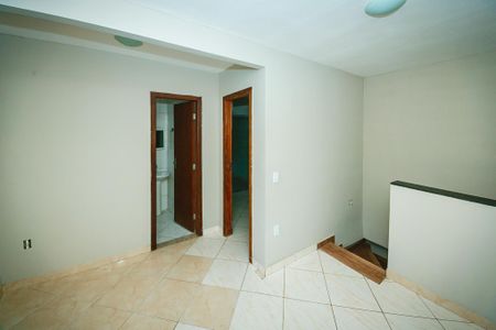 Casa para alugar com 2 quartos, 60m² em Céu Azul, Belo Horizonte