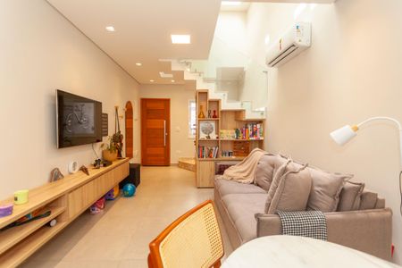 Casa à venda com 120m², 3 quartos e 2 vagasSala