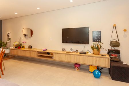 Casa à venda com 120m², 3 quartos e 2 vagasSala