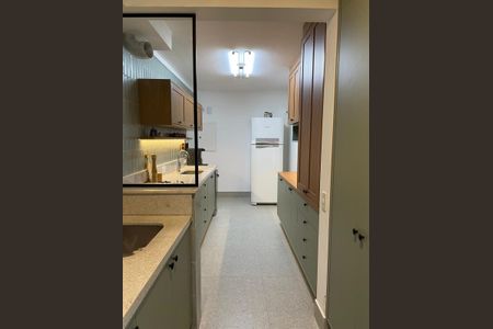 Apartamento à venda com 135m², 3 quartos e 3 vagas Apartamento à venda com 135m², 3 quartos e 3 vagasCozinha