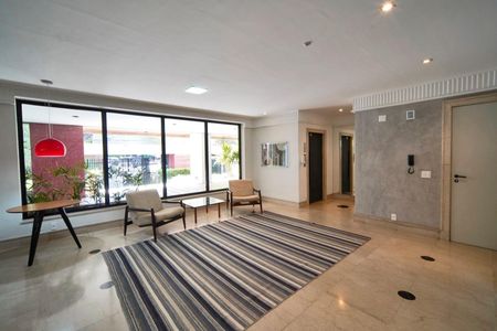 Apartamento à venda com 135m², 3 quartos e 3 vagas Apartamento à venda com 135m², 3 quartos e 3 vagasHall Social