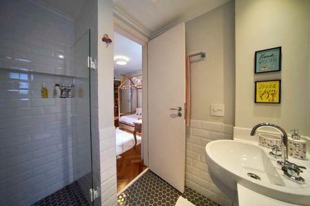 Apartamento à venda com 135m², 3 quartos e 3 vagas Apartamento à venda com 135m², 3 quartos e 3 vagasBanheiro