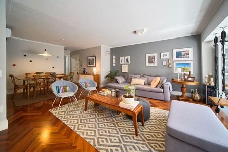 Sala de apartamento à venda com 3 quartos, 135m² em Real Parque, São Paulo