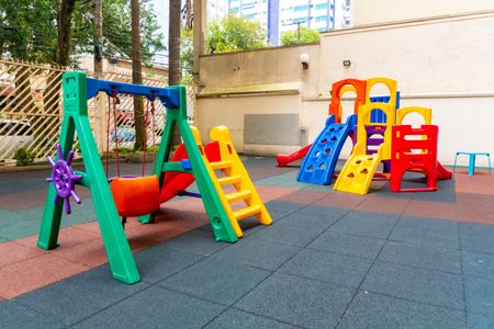 Apartamento à venda com 68m², 2 quartos e 1 vaga Apartamento à venda com 68m², 2 quartos e 1 vagaÁrea comum - Playground