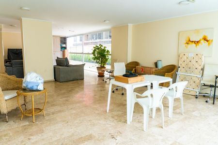 Apartamento à venda com 68m², 2 quartos e 1 vaga Apartamento à venda com 68m², 2 quartos e 1 vagaÁrea comum