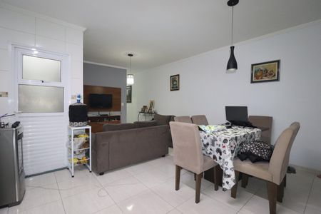 Apartamento à venda com 67m², 2 quartos e 1 vagaCozinha