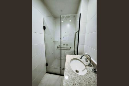 Banheiro de kitnet/studio à venda com 1 quarto, 32m² em Vila Gumercindo, São Paulo