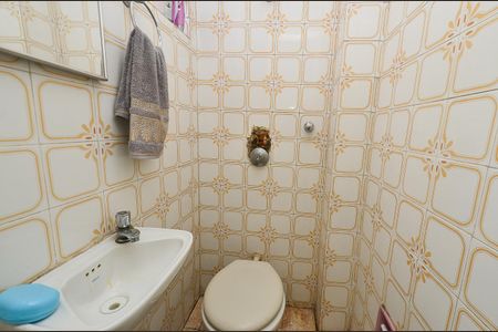 Apartamento à venda com 110m², 3 quartos e 2 vagas Apartamento à venda com 110m², 3 quartos e 2 vagasBanheiro de Serviço