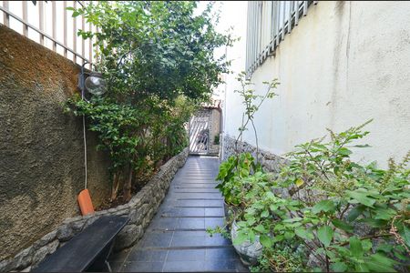 Apartamento à venda com 110m², 3 quartos e 2 vagas Apartamento à venda com 110m², 3 quartos e 2 vagasEntrada