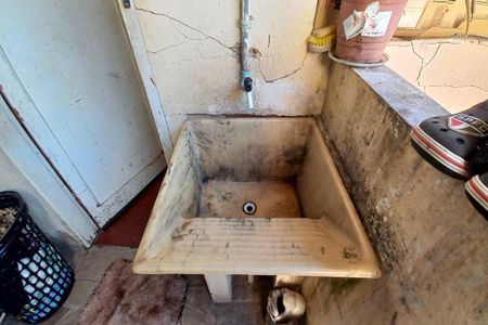 Casa à venda com 300m², 3 quartos e 5 vagas Casa à venda com 300m², 3 quartos e 5 vagasÁrea de Serviço