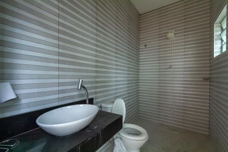 Casa à venda com 160m², 3 quartos e 4 vagas Casa à venda com 160m², 3 quartos e 4 vagasÁrea comum