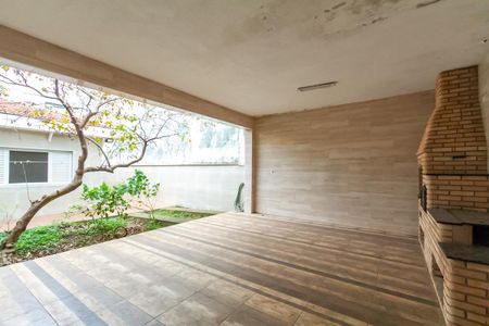 Casa à venda com 160m², 3 quartos e 4 vagas Casa à venda com 160m², 3 quartos e 4 vagasÁrea comum