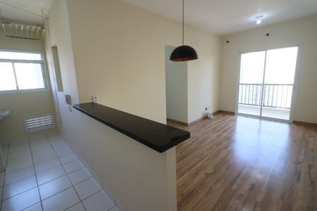 Sala de apartamento para alugar com 3 quartos, 65m² em Umuarama, Osasco