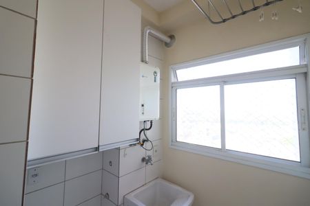 Apartamento para alugar com 65m², 3 quartos e 1 vagaÁrea de Serviço