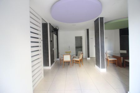 Apartamento para alugar com 65m², 3 quartos e 1 vagaÁrea comum - Salão de festas