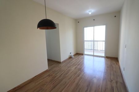 Apartamento para alugar com 65m², 3 quartos e 1 vagaSala