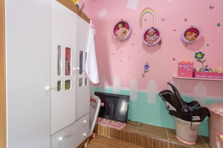 Casa à venda com 126m², 5 quartos e 1 vagaQuarto 2