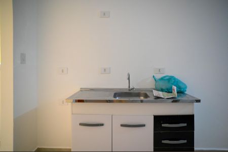 Studio de kitnet/studio para alugar com 1 quarto, 25m² em Vila Santo Estefano, São Paulo