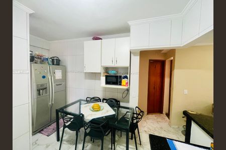 Apartamento à venda com 55m², 2 quartos e 1 vaga Apartamento à venda com 55m², 2 quartos e 1 vagaCozinha