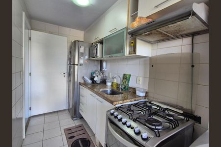 Apartamento para alugar com 74m², 2 quartos e 1 vagaCozinha