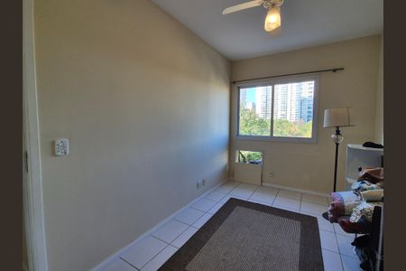 Apartamento para alugar com 74m², 2 quartos e 1 vagaSuíte