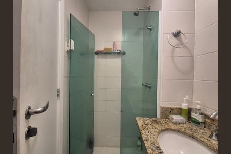 Apartamento para alugar com 74m², 2 quartos e 1 vagaBanheiro