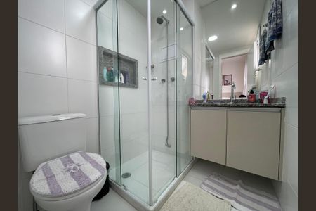 Apartamento à venda com 67m², 2 quartos e 1 vaga Apartamento à venda com 67m², 2 quartos e 1 vagaBanheiro da Suíte