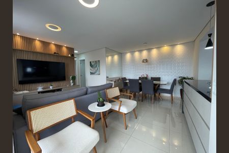 Apartamento à venda com 67m², 2 quartos e 1 vaga Apartamento à venda com 67m², 2 quartos e 1 vagaSala