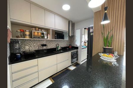 Apartamento à venda com 67m², 2 quartos e 1 vaga Apartamento à venda com 67m², 2 quartos e 1 vagaCozinha