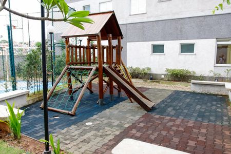 Apartamento à venda com 84m², 3 quartos e 2 vagas Apartamento à venda com 84m², 3 quartos e 2 vagasÁrea comum - Playground