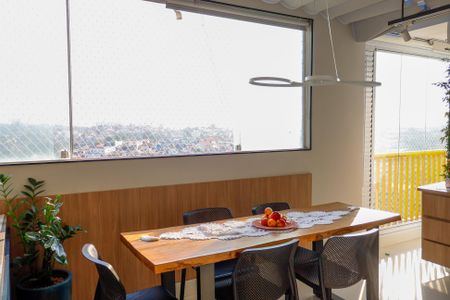 Apartamento à venda com 84m², 3 quartos e 2 vagas Apartamento à venda com 84m², 3 quartos e 2 vagasSala de Jantar