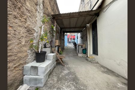 Casa à venda com 250m², 2 quartos e 3 vagas Casa à venda com 250m², 2 quartos e 3 vagasQuintal