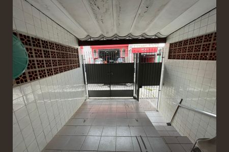 Casa à venda com 250m², 2 quartos e 3 vagas Casa à venda com 250m², 2 quartos e 3 vagasGaragem