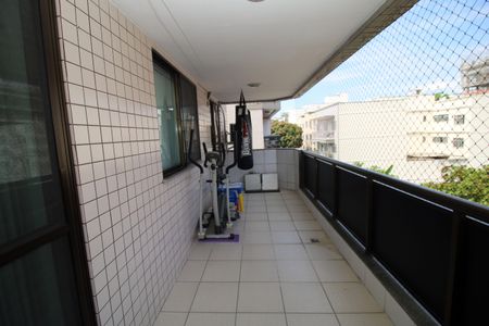 Apartamento à venda com 115m², 3 quartos e 1 vagaVaranda