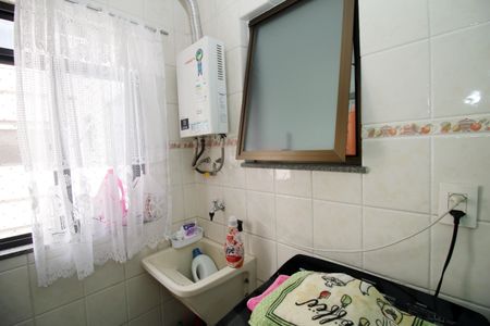 Apartamento à venda com 115m², 3 quartos e 1 vagaÁrea de Serviço